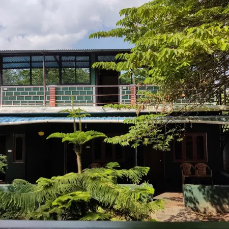 Green Hills Farm and Guest House