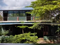 Green Hills Farm and Guest House Hotels near Singara