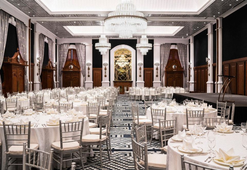 Hotel de la Coupole 로비