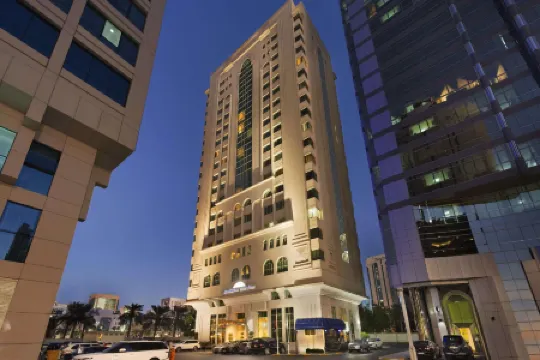 Howard Johnson by Wyndham Abu Dhabi Отели рядом с достопримечательностью «The Landmark»