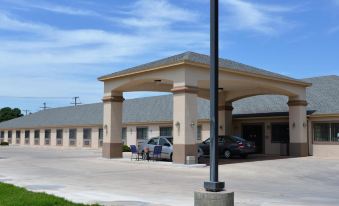 Irish Inn and Suites