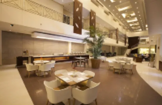 Grand Lily Hotel Suites