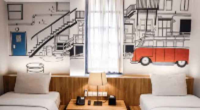 Triple Seven Bed and Breakfast Hotels near Husein Sastranegara Airport