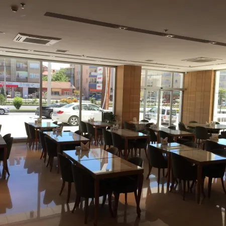 Yze Pırlanta Hotel