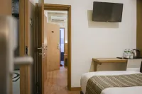 Deivan Hotel のホテル