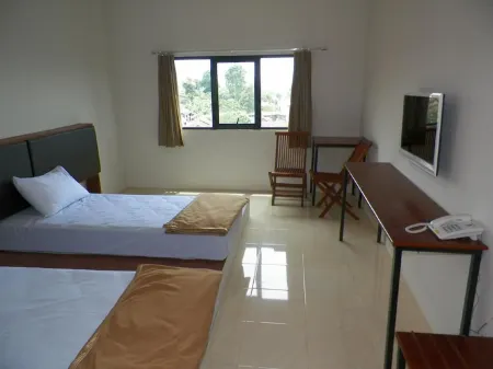 Hotel Augusta Lembang Отели рядом с достопримечательностью «cikole»