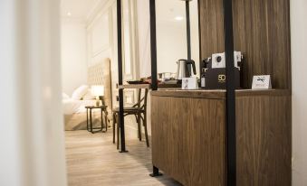 50th Guest House - Housity