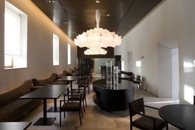 レストラン パラドール デ アルカラ デ エナーレスの写真