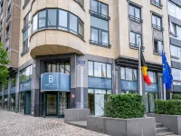 بي أبارت هوتل أمبيوريكس Hotels near ساحة أمبيوريكس
