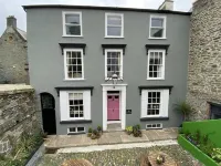 One Drake Road and Apartments, Tavistock, Devon