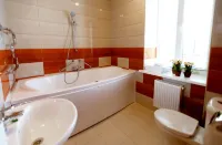 Vishnevyij Sad Guest House - 3-Star