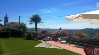 La Marina Resort Hotels in Pontida