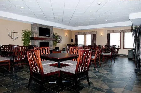 Paradise Inn and Suites