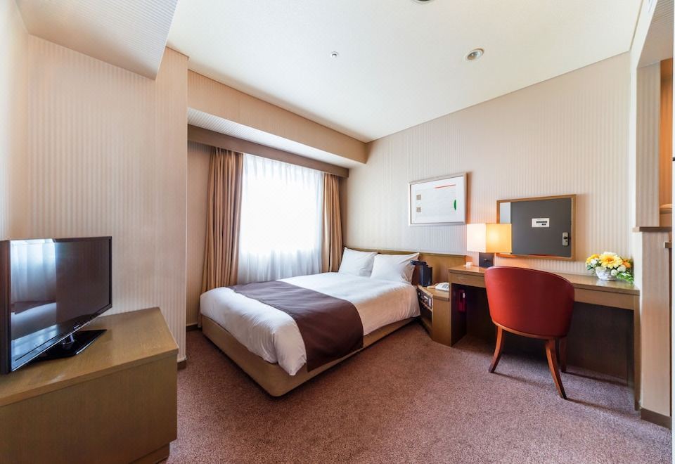 4. 네스트 호텔 삿..