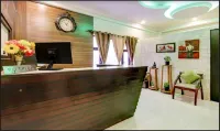 Uphill Courtyard Family Suites for 1 to 6 People on Hilltop - 3 étoiles