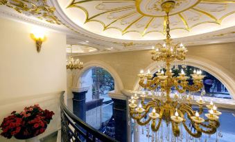 Dream Luxury Hotel