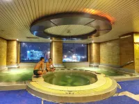 Almadera Hotel