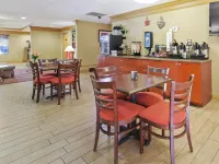 Comfort Inn & Suites Bradenton North I-75 - breakfast