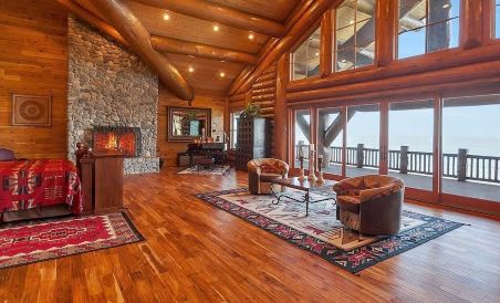 LX28: Gold Beach Oceanfront Estate - Housity