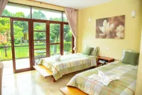 Doembangvilla فنادق في Doem Bang Nang Buat