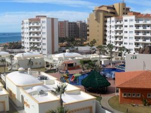 Beautiful 1½ Bedroom Condo on the Sea of Cortez at Las Palmas Resort D-504 2 Condo by Redawning