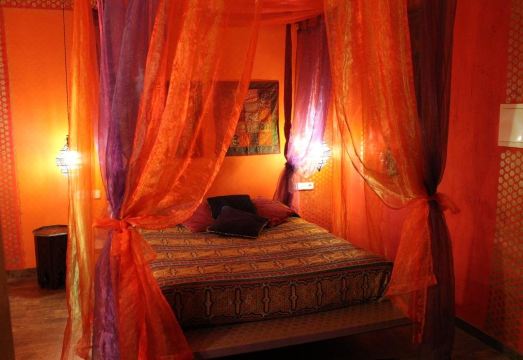 Hotel Peralta - Adults Only - Housity