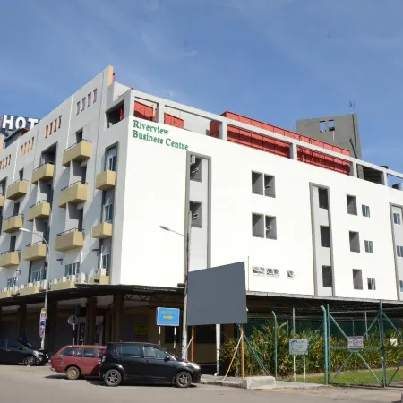 Riverview Hotel