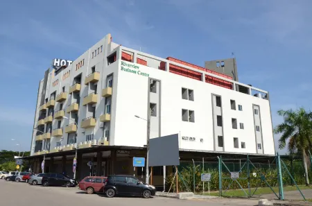 Riverview Hotel Отели в г. Jempol