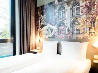 B&B HOTEL München-Moosach Hotels near Pasing - Obermenzing