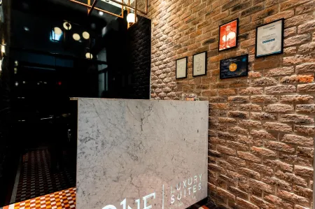 One Luxury Suites