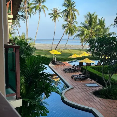 Lanta Pura Beach Resort