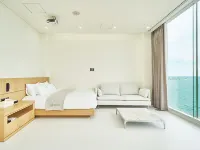 Pohang Horizon Poolvilla