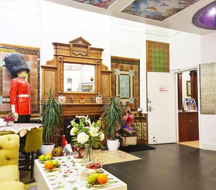 5. 더 브리지 호텔..