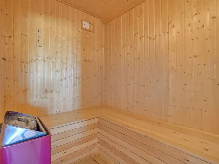 "Hedy" - 150m from the Sea Отели в г. Lonstrup