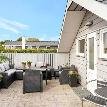 "Josef" - 500m from the Sea