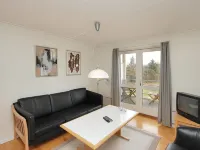 "Enni" - 100m from the Sea Hotels in Hals