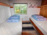 "Hennrik" - 500m from the Sea
