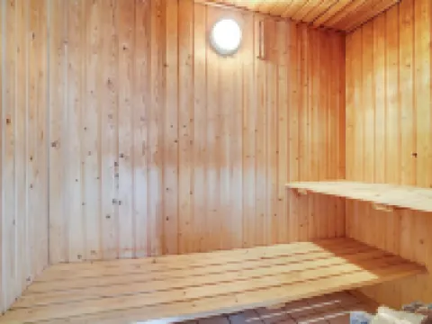 "Hermund" - 110m from the Sea