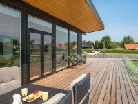 "Sebbi" - 90m from the Sea - Homestays