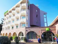 ibis Styles Fréjus Saint-Raphaël Hôtels à proximité de : Plage de la Galiote