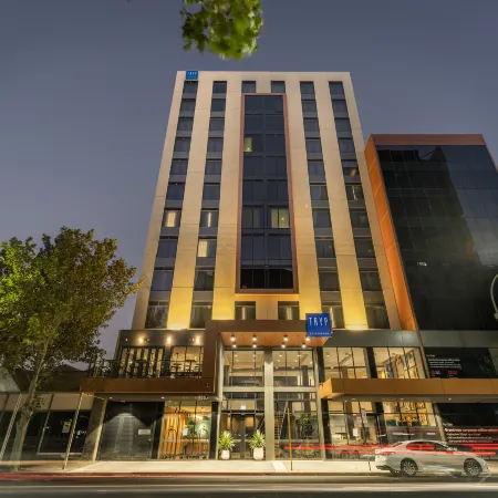 Tryp by Wyndham Pulteney Street Adelaide