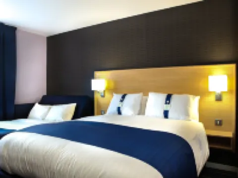 Holiday Inn Express MANCHESTER AIRPORT by IHG Hotels in Ringway
