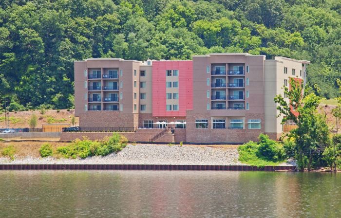 SpringHill Suites Chattanooga Downtown/Cameron Harbor