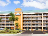 Days Inn by Wyndham Fort Lauderdale-Oakland Park Airport N Hotels near Osswald Park