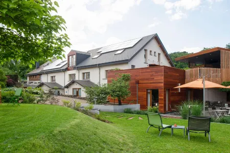 Hostellerie du Peiffeschof, the Originals Relais Отели в г. Сен-Леже