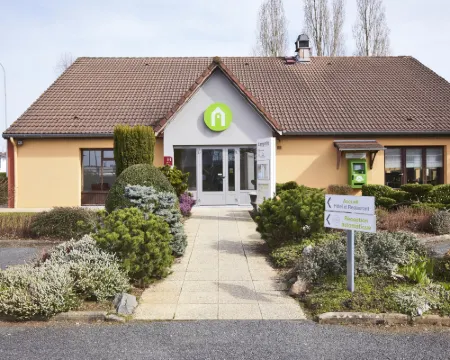 Campanile Nevers Nord - Varennes Vauzelles Hotels in Nievre
