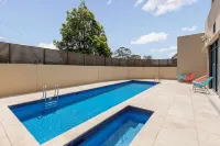 Nesuto Parramatta - Yüzme Havuzu