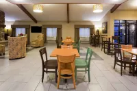 AmericInn by Wyndham Plover Stevens Point - sarapan