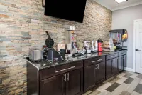Super 8 by Wyndham Perry GA - breakfast