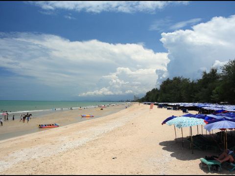 โอโย 981 ฟลุ๊ค แอนด์ เฟรม ชะอำ